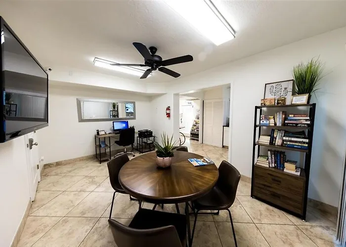 Apartment 148 Fully Furnished 1br Suite-pet Friendly Scottsdale